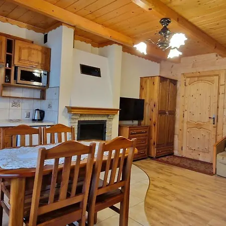 Z Kominkiem Pod Limba Chalet *